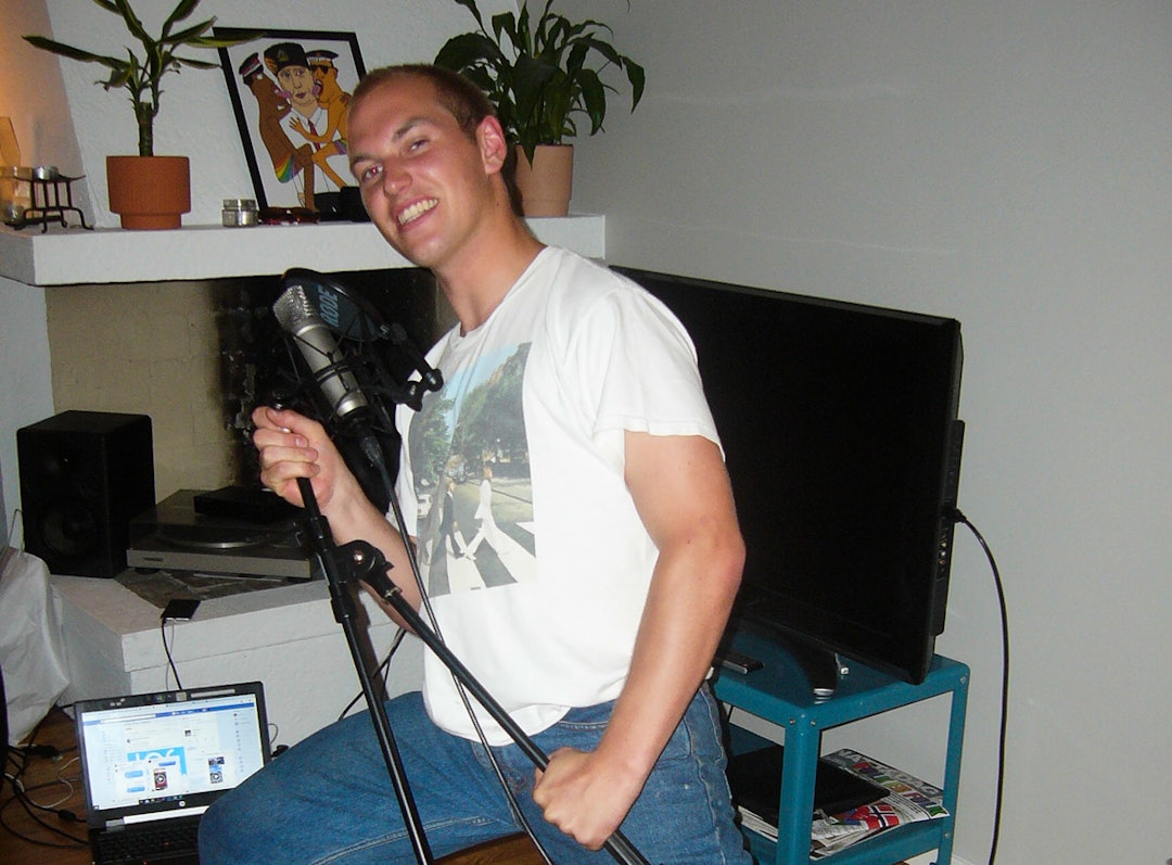 FANTOMET: Denne mannen har vært assistenten til en fyr i grå tights og svart truse. Foto: Mats Georg Søfting FANTOMET: Denne mannen har vært assistenten til en fyr i grå tights og svart truse. Foto: Mats Georg Søfting