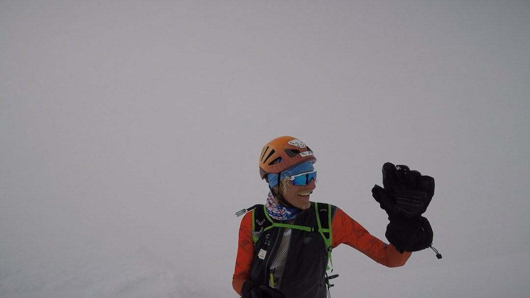 Gjermund Nordskar underveis på solostuntet. Foto: Martin I. Dalen Gjermund Nordskar 1 - Høgruta alene 2018 - Martin I Dalen 1200x