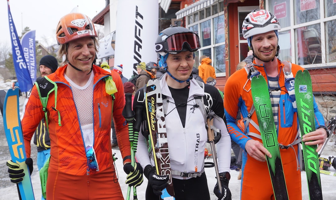 Pallen i herreklassen: Vegard Øie (midten) vant rennet foran Gjermund Nordskar (til venstre) og Håkon Klerud Johannessen. Foto: RandoEnern RandoEnern 2018 pallen menn NC Gjermind Nordskar - Vegard Øie - Håkon Klerud Johannessen - Foto RandoEnern 1200x