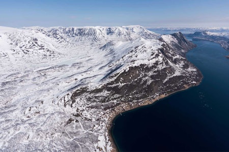 Aspenesfjellet fotografert fra sørvest. Foto: Jan R. Olsen. / Trygge toppturer.