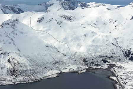 Store Kvittind sett fra øst. Foto: Espen Nordahl. / Trygge toppturer. Store Kvittind sett fra øst. Foto: Espen Nordahl. / Trygge toppturer.