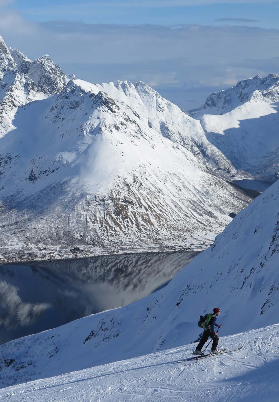 På vei opp mot Kvittinden. Foto: Espen Nordahl. / Trygge toppturer På vei opp mot Kvittinden. Foto: Espen Nordahl. / Trygge toppturer