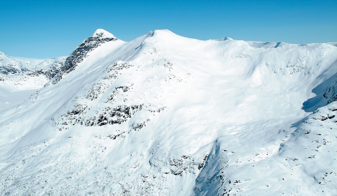 Rindalshyrna fra vest. Foto: Sture Willumsen/Toppturer i Norge Rindalshyrna Topptur Stryn