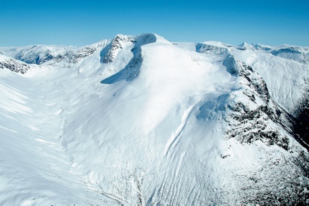 Skåla sett fra nord. Foto: Sture Willumsen/Toppturer i Norge Skåla sett fra nord. Foto: Sture Willumsen/Toppturer i Norge