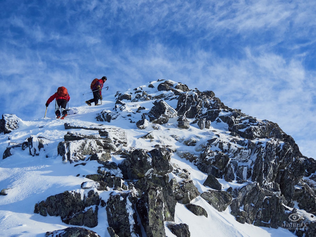 KREVENDE FORHOLD: Vindpåvirka snø og bratt terreng på Litletind. Foto: Timme Ellingjord KREVENDE FORHOLD: Vindpåvirka snø og bratt terreng på Litletind. Foto: Timme Ellingjord