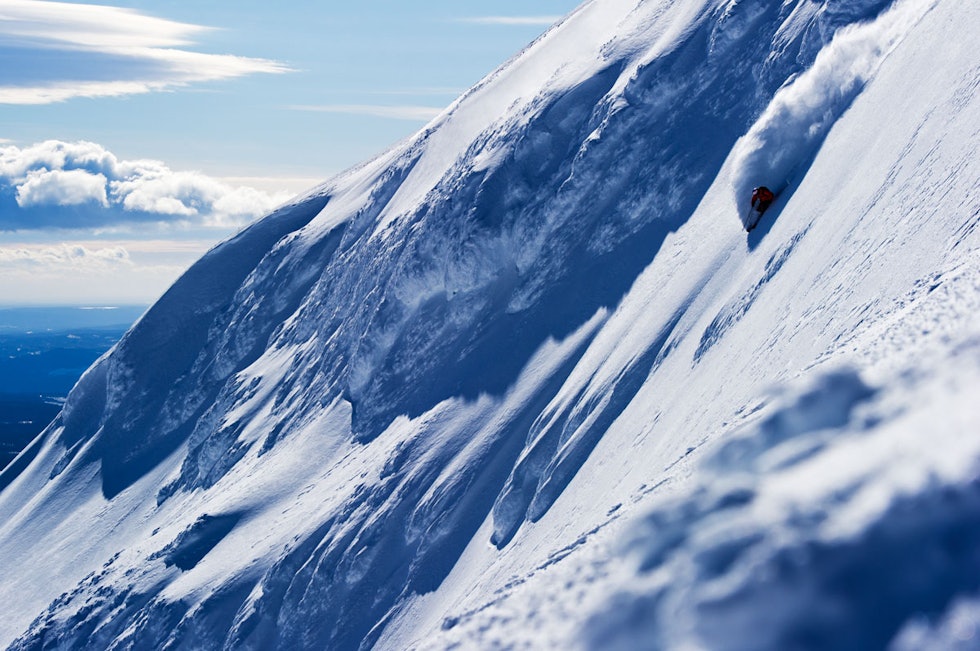 BAKSIDAN: Henrik Windstedt i Åres kanskje mest kjente offpist-tur. Foto: Mattias Fredriksson BAKSIDAN: Henrik Windstedt i Åres kanskje mest kjente offpist-tur. Foto: Mattias Fredriksson