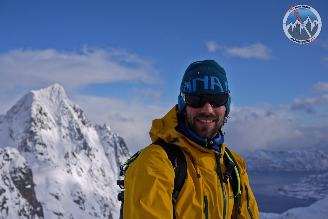 LOKAL GUIDE: Tindevegleder Seth Hobby kjenner forholdene i Lofoten godt.
