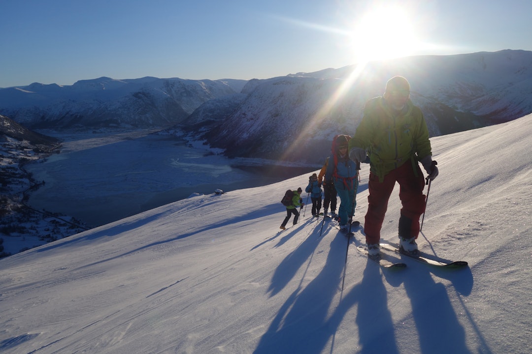 SNART OVER: Fjerde dag er siste dag på langturen rundt Jølstravatnet. Foto: Line Hårklau SNART OVER: Fjerde dag er siste dag på langturen rundt Jølstravatnet. Foto: Line Hårklau