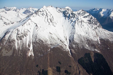 Ruta ned frå Dalegubben via Gunnarråsa til Sæbø sentrum. Foto: Håvard Myklebust. Ruta ned frå Dalegubben via Gunnarråsa til Sæbø sentrum. Foto: Håvard Myklebust.