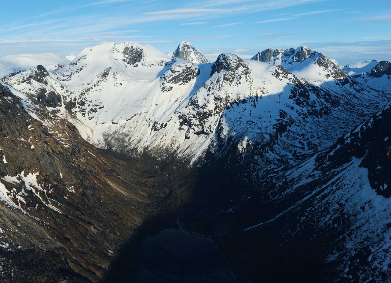 Rienatčohkka fra nordvest. Foto: Rune Dahl / Toppturer rundt Narvik