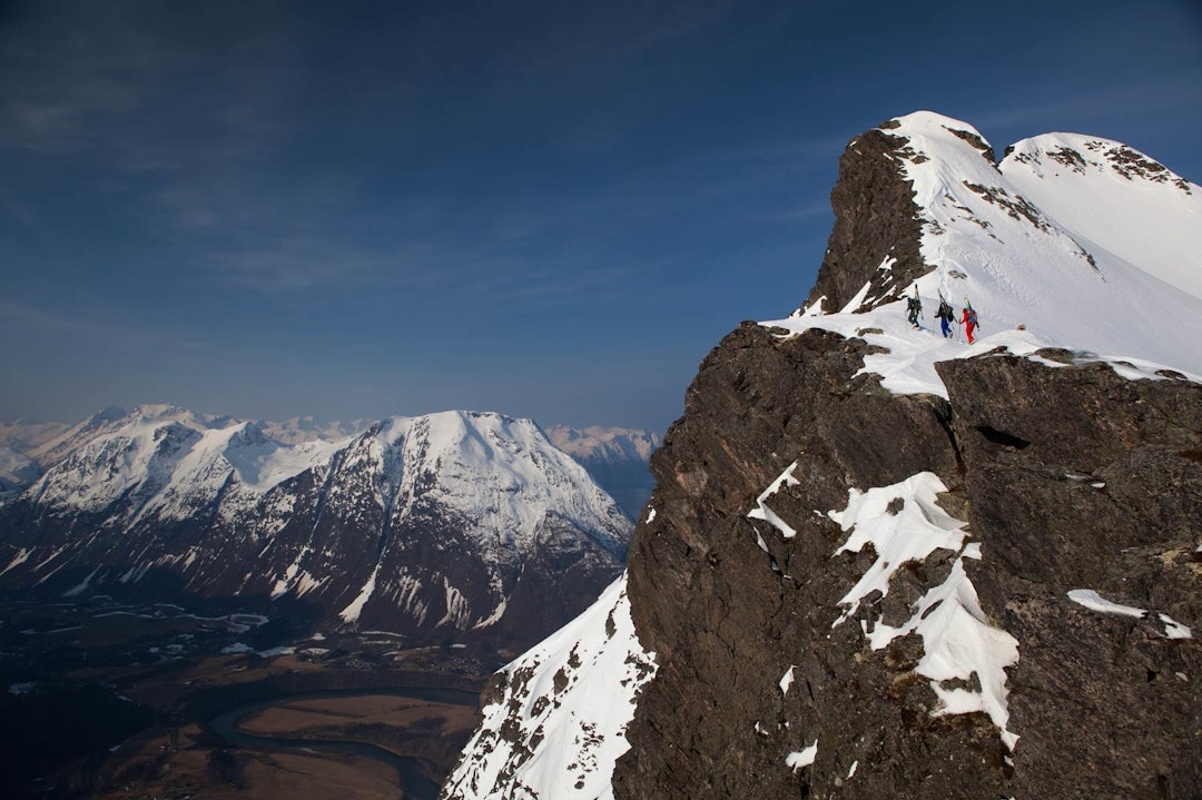 Romdalseggen-Toppturer-i-Romsdalen-2