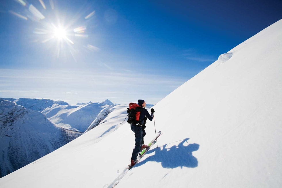 Oppturen fra Grøvdal har jevn stigning hele veien. Foto: Einar Engdal Kjøvskardtinden-Toppturer-i-Romsdalen-2