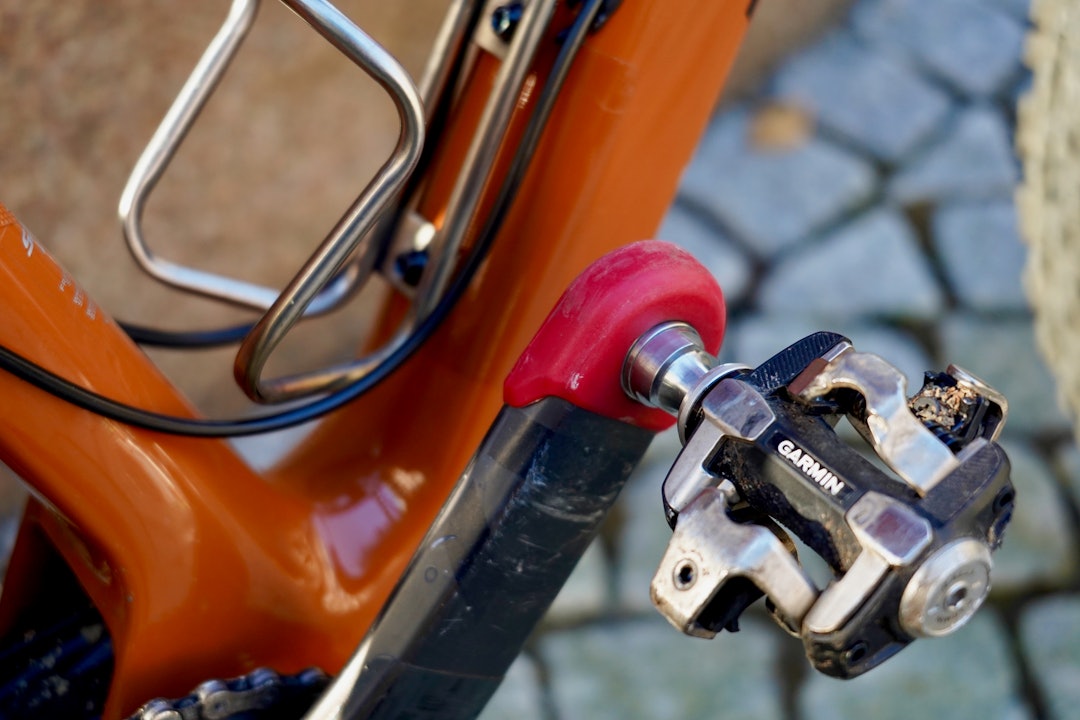 TIL STISYKLING: Garmin-pedalene tåler mye juling og fungerer til uvøren stisykling. 