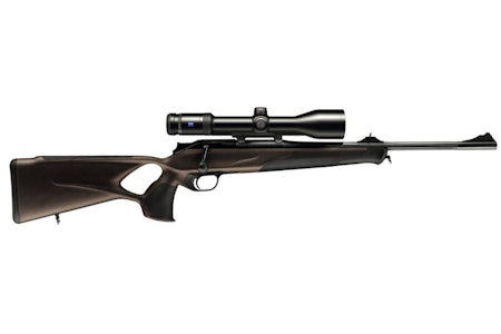 BLASER R8 SUCCESS: JEGER tester Blaser R8 Success i fire kaliber Blaser R8 Success rettrekker rifle test