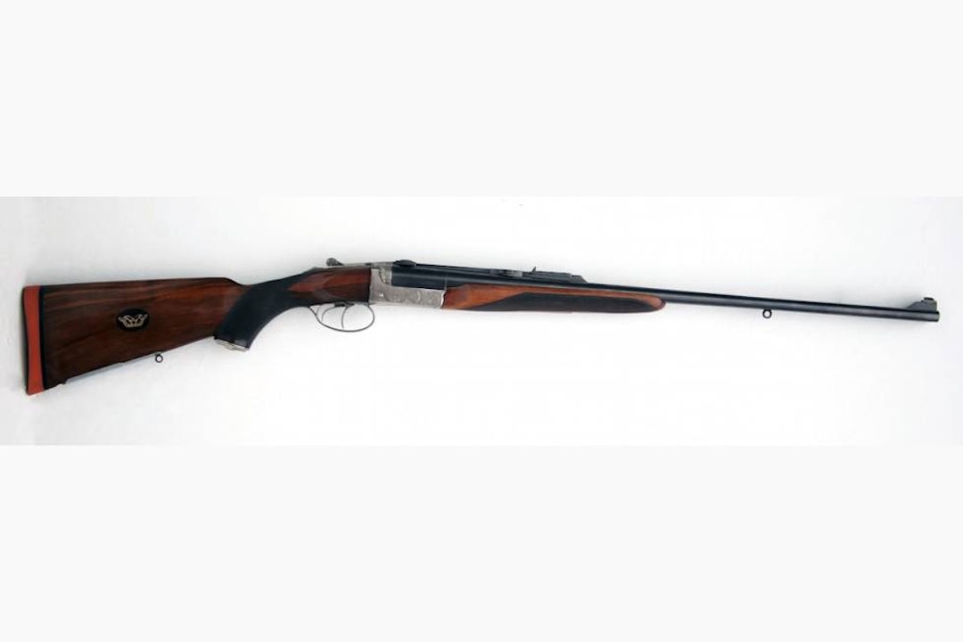 NESTEN LIKE RASK SOM EN S/S HAGLE: Når kolbemåla passer er det neppe noen rifle som matcher en dobbeltrifle i to målrettede skudd på korte avstander. Med et praktisk kikkertsikte i hakemontasje utvides brukspotensialet. Dobbeltrifla Chapuis AGEX African