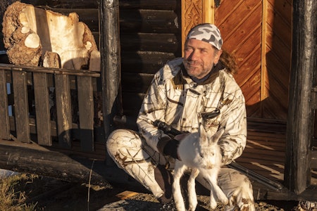 Redaktør Åsgeir Størdal mener Stortinget snarest må gi ei ryddig avklaring i loverket på om termisk utstyr er tillatt på vanlig jakt. harejakt redaksjonell leder jeger åsgeir størdal
