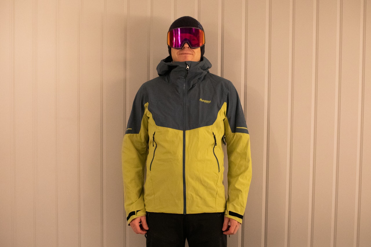 Bergans Senja Hybrid Softshell Jacket Vi har testet Bergans Senja Hybrid Softshell