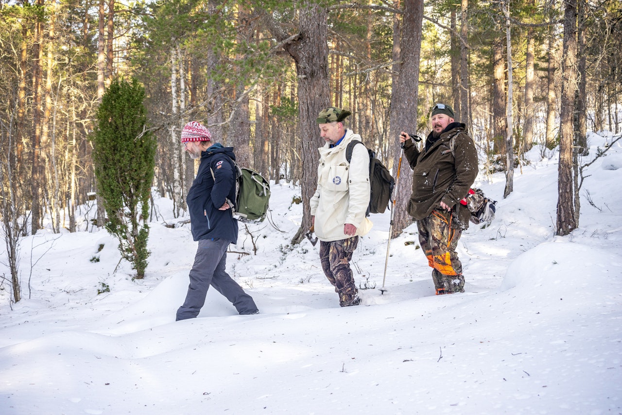 Tres amigos:  Etter at hjortejakta er avslutta til jul, blir livet fort for rolig og stillesittende. Lars Petter, Ivar Dag og Gunnar begynte med fangst for å få litt trim.