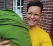 INGEN FARE: – Prisen, og også tiden vi bruker på turklærne, alt bidrar til å øke plaggets verdi, sier skredder Torunn Westermoen. reparasjon av turklær