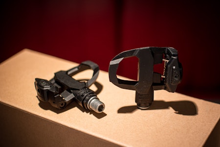 SUPER START: Look Keo Classic 3 har vært mange syklisters første pedaler. De er fortsatt et godt valg til nybegynnere. Foto: Henrik Alpers.  SUPER START: Look Keo Classic 3 har vært mange syklisters første pedaler. De er fortsatt et godt valg til nybegynnere. Foto: Henrik Alpers.