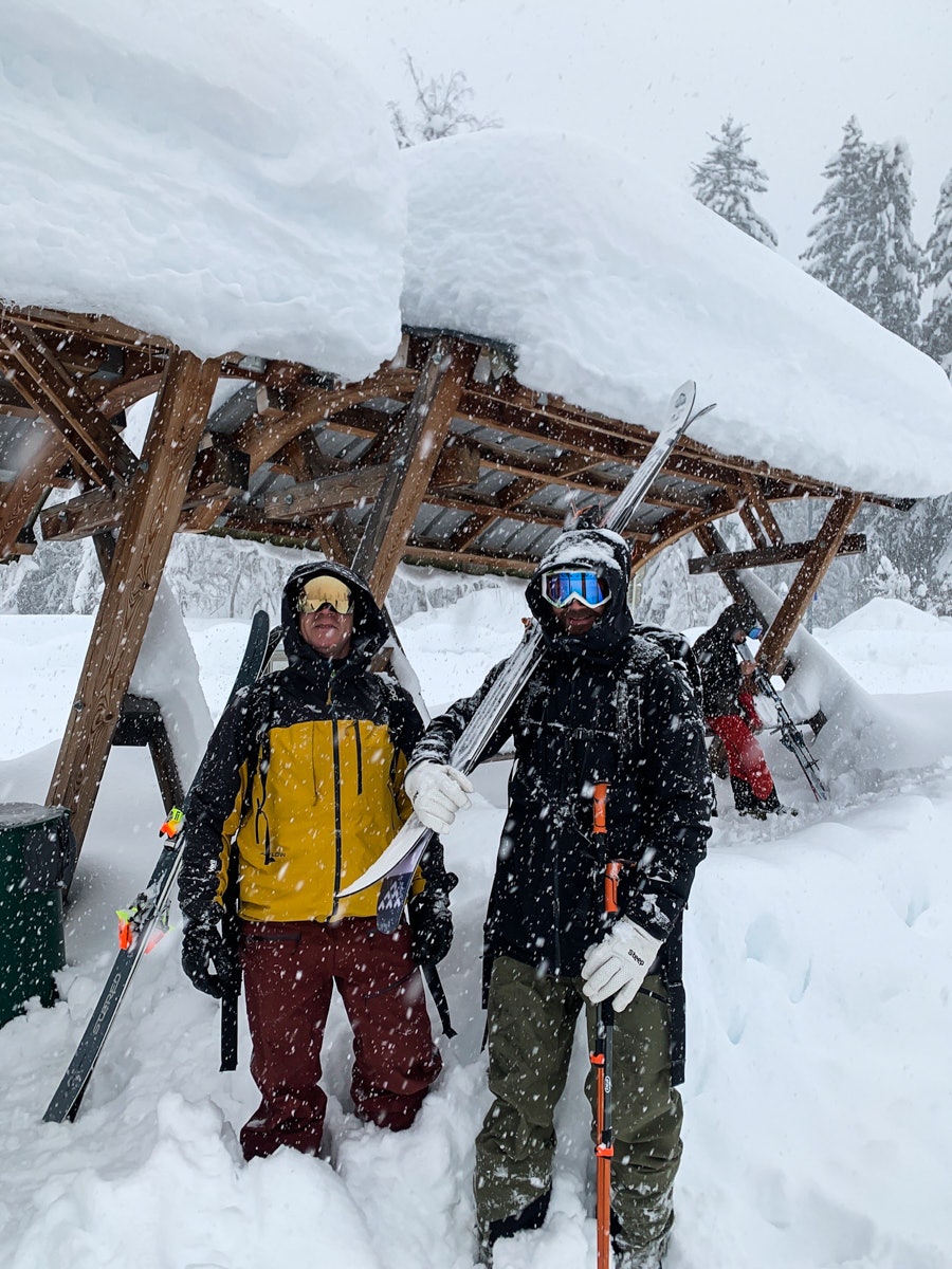 FAST SESONGARE: Fred Syversen (t.v.) er på plass i Chamonix, som vanlig. Foto: Simen Johannessen