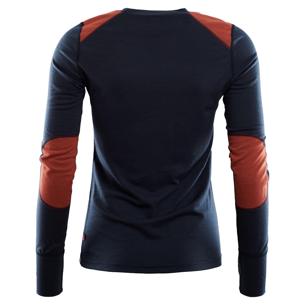VIS DÆM RYGGEN: En tynn ulltrøye ekstra kan enten være mellomlaget du trenger, eller trøyeskift til etter turen. Aclima Lightwoll reinforced crewneck. Pris: 949,- VIS DÆM RYGGEN: En tynn ulltrøye ekstra kan enten være mellomlaget du trenger, eller trøyeskift til etter turen. Aclima Lightwoll reinforced crewneck. Pris: 949,-