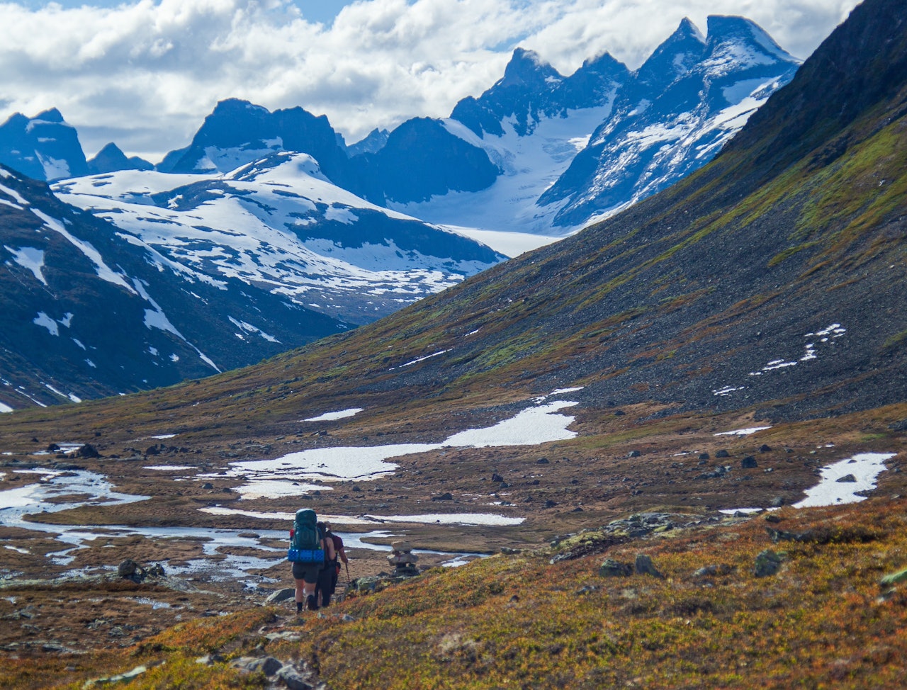 ATTRAKTIVT FOR VANDRING: Jotunheimen tiltrekker seg fotturister hver sommer. Foto: Y. Kvam