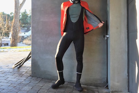 KALDVÆRSBUKSE: Specialized SL Expert Soft Shell Bib Tight er en god og varm sykkelbukse Varm sykkelbukse til vintersykling fra Specialized