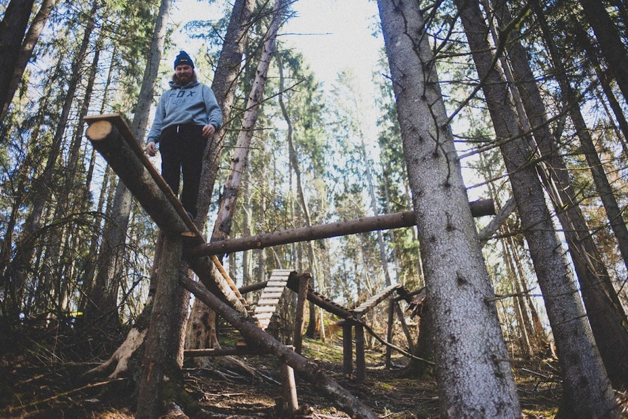 PRIS: Det var her i Mysen Brage Vestavik spilte inn editen som nå har blitt kåret til årets beste. Foto: Kristoffer H. Kippernes. brage vestavik årets video