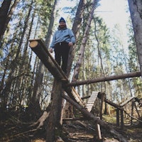 PRIS: Det var her i Mysen Brage Vestavik spilte inn editen som nå har blitt kåret til årets beste. Foto: Kristoffer H. Kippernes. brage vestavik årets video