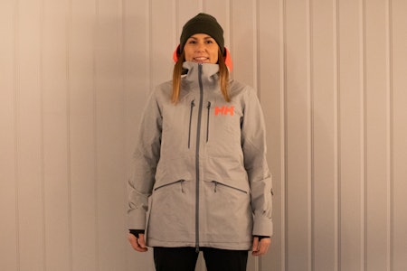 Helly Hansen Elevation Infinity Shell Jacket W Vi har testet Helly Hansen Elevation Infinity Shell skijakke til dame