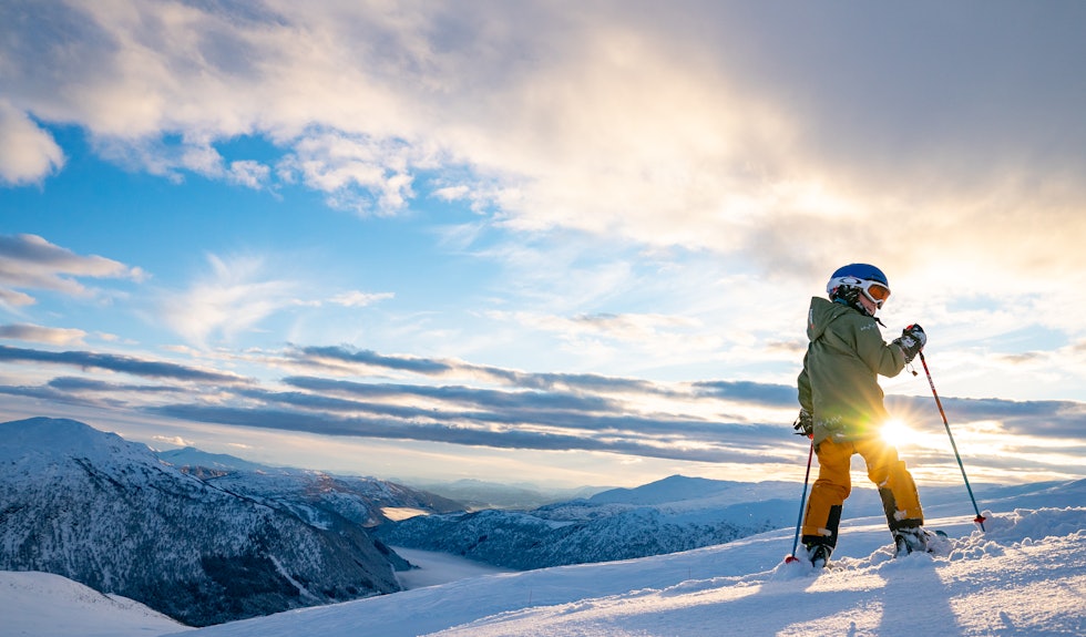 Meistring på ski i Myrkdalen Fjellandsby - ein feriefavoritt blant skiglade barnefamiliar