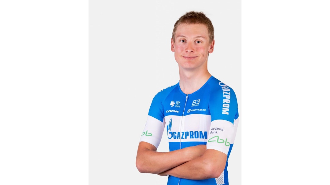 SYKLER FOR GAZPROM: Eirik Lunder er eneste norske rytter som sykler for Gazprom-Rusvelo. Foto: Gazprom-Rusvelo Eirik Lunder i Gazprom-Rusvelos 2022-trøye.