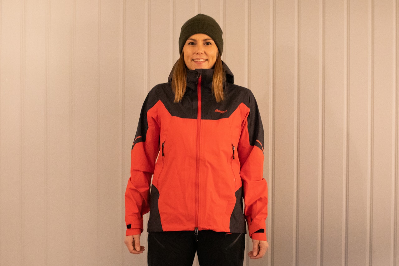 Bergans Senja 3L W Jacket Vi har testet Bergans Senja 3L W skijakke for dame