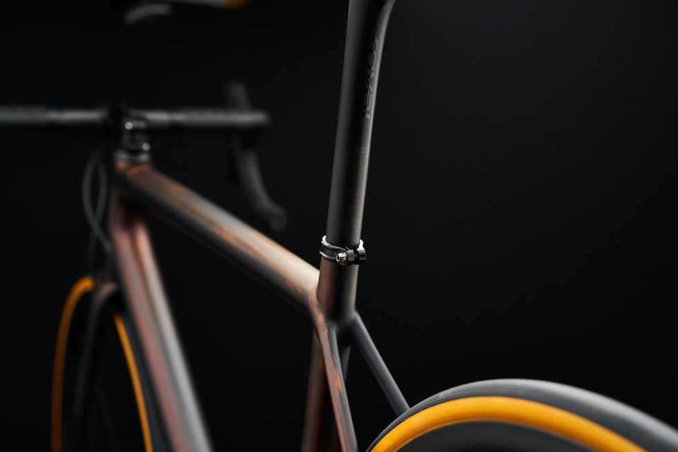 BASIC: Med rund setepinne og vanlige setepinneklemme viser Specialized at det enkle også kan det være det beste Specialized Aethos