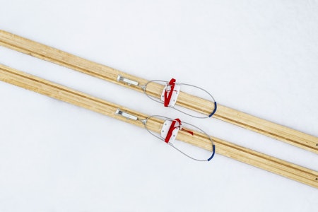 TRESKI: Rønning Quiet treski gir en helt spesiell skifølelse som få andre jaktski kan matche. Rønning Quiet treskin til test i snøen