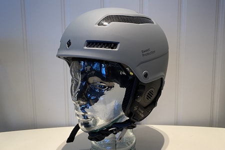 SWEET TROOPER: Stilig arbeidshest av en skihjelm Sweet Trooper skihjelm test