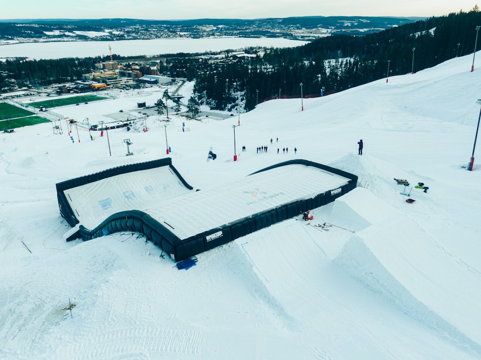 NY ATTRAKSJON I RÆLINGEN: Marikollen er frem til nå ikke et sted som er videre kjent for å satse mye på park og hopp. Foto: Christian Nerdrum NY ATTRAKSJON I RÆLINGEN: Marikollen er frem til nå ikke et sted som er videre kjent for å satse mye på park og hopp. Foto: Christian Nerdrum