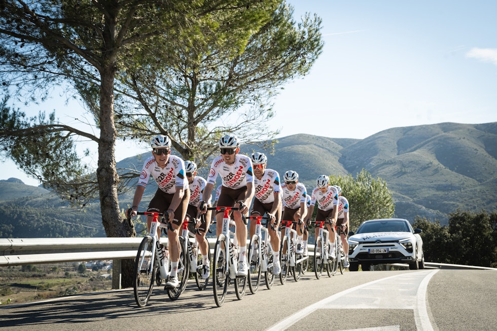 INTET NYTT UNDER SOLEN: Den funker, men kunne fint ha blitt fornyet noe. Foto: Vincent Curutchet/AG2R Citroën ag2r citroën trøye 2022