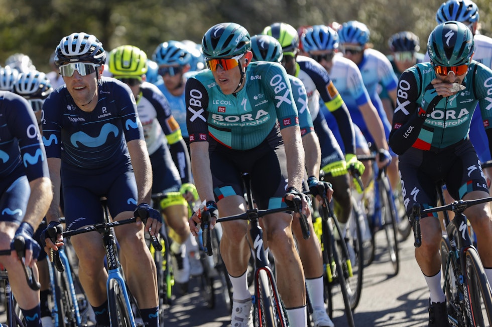 BRA LAPPET SAMMEN: Trøyen gir vibber til et herlig lag fra 80-tallet, La Vie Claire. Foto: Cor Vos bora hansgrohe trøye 2022