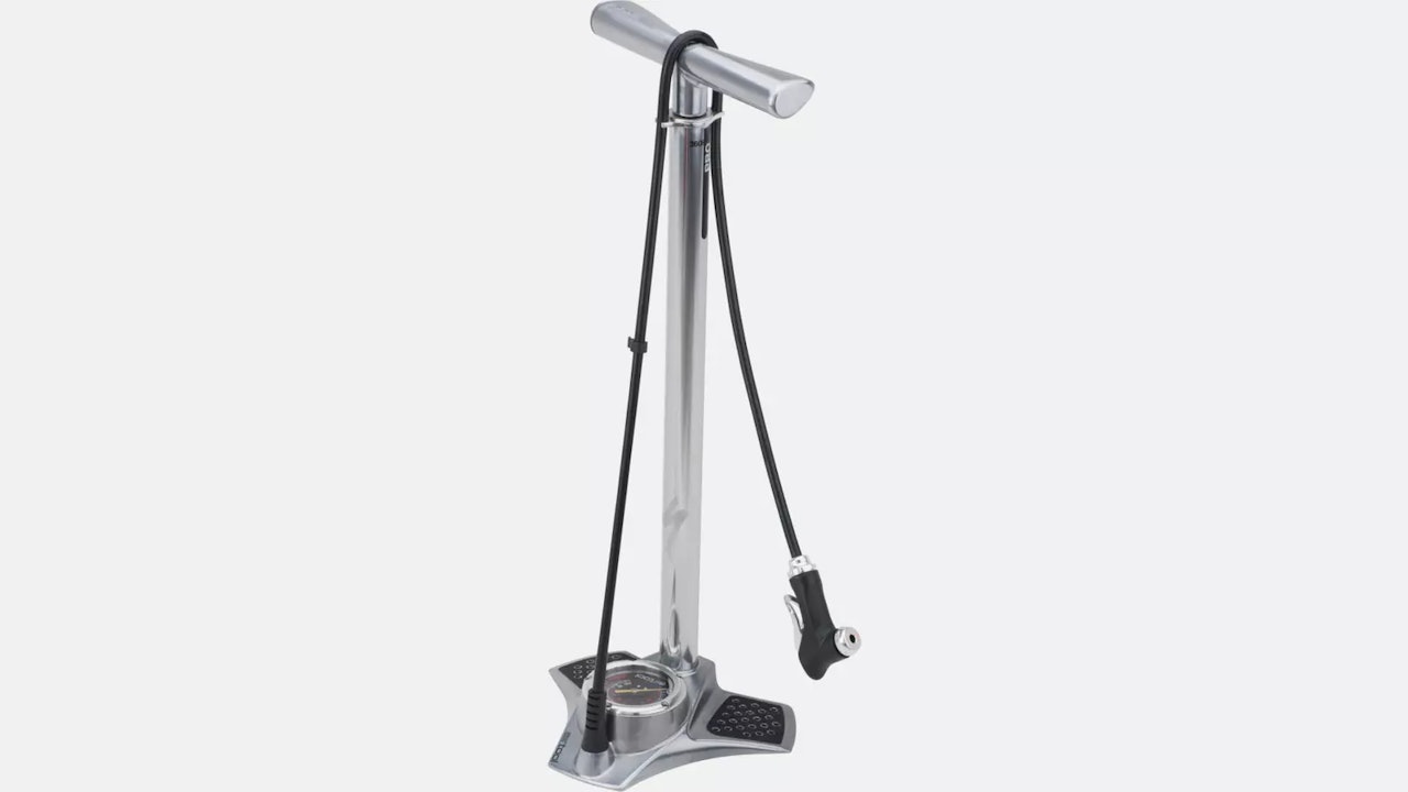 LEKKER: Den ser lekker ut - og er det også. Stort manometer er et kjempepluss. LEKKER: Den ser lekker ut - og er det også. Stort manometer er et kjempepluss.