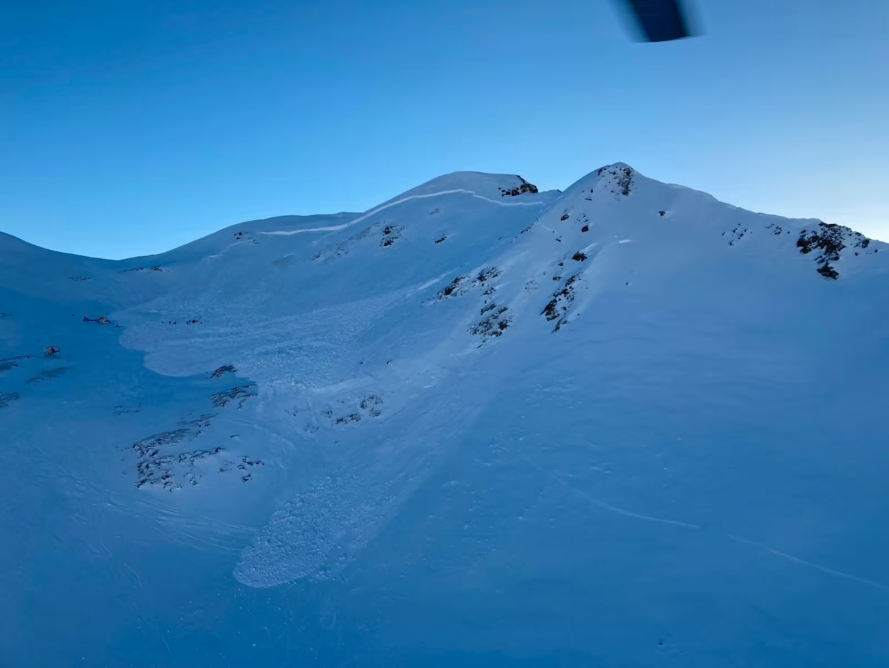 SKREDULYKKE: Ole Martin Braathen døde i en skredulykke i Østerrike lørdag. Bildet er delt av politiet i Voralberg-regionen, hvor skredet skjedde. Foto: Lokalt politi ole martin braathen død snøskred ulykke
