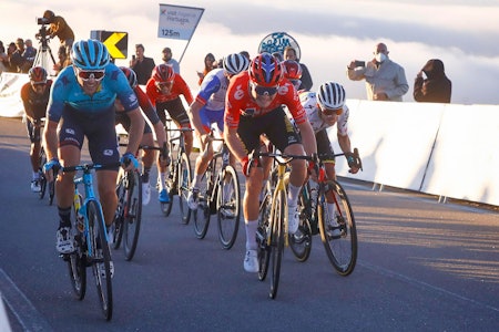 RETT FØR: Tobias Foss klatret overbevisende i Volta ao Algarve, men dundret i bakken like før mål. Foto: Cor Vos. 