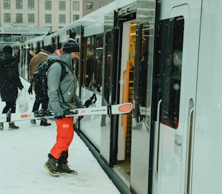 FRA MAJORSTUA: For de fleste som bor i Oslo er Tryvann og Wyller bare en eller to kollektiv-turer unna. Foto: Christian Nerdrum Med kollektivtransport fra Majorstua til Tryvann for å stå på ski