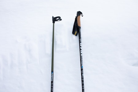 Skitrab Vertical Carbon QC skistaver i snø