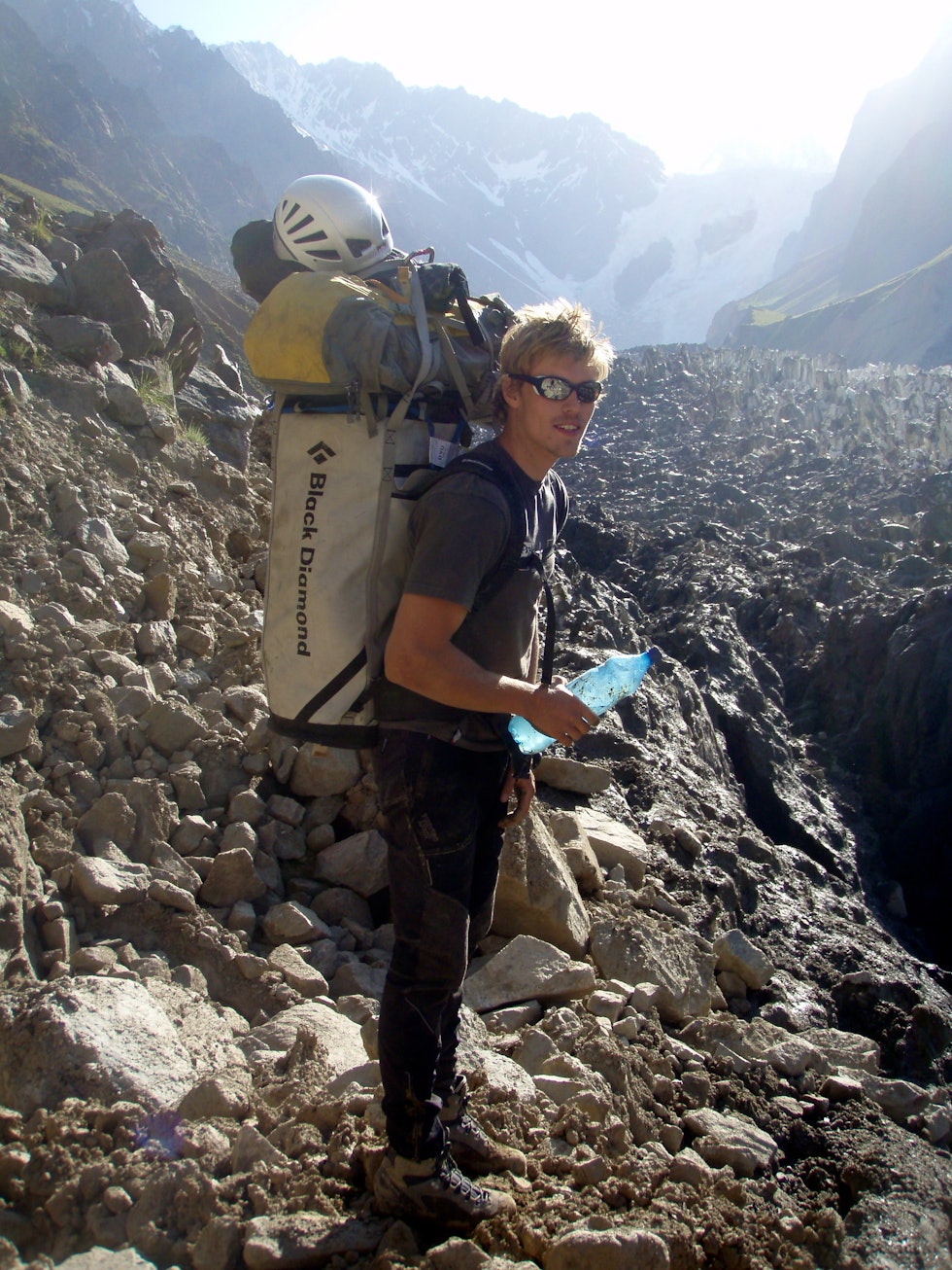 TAJIKISTAN: Her ser vi Glenn Edvardsen på Badakhshan i Tajikistan. Foto: Joakim Pedersen TAJIKISTAN: Her ser vi Glenn Edvardsen på Badakhshan i Tajikistan. Foto: Joakim Pedersen
