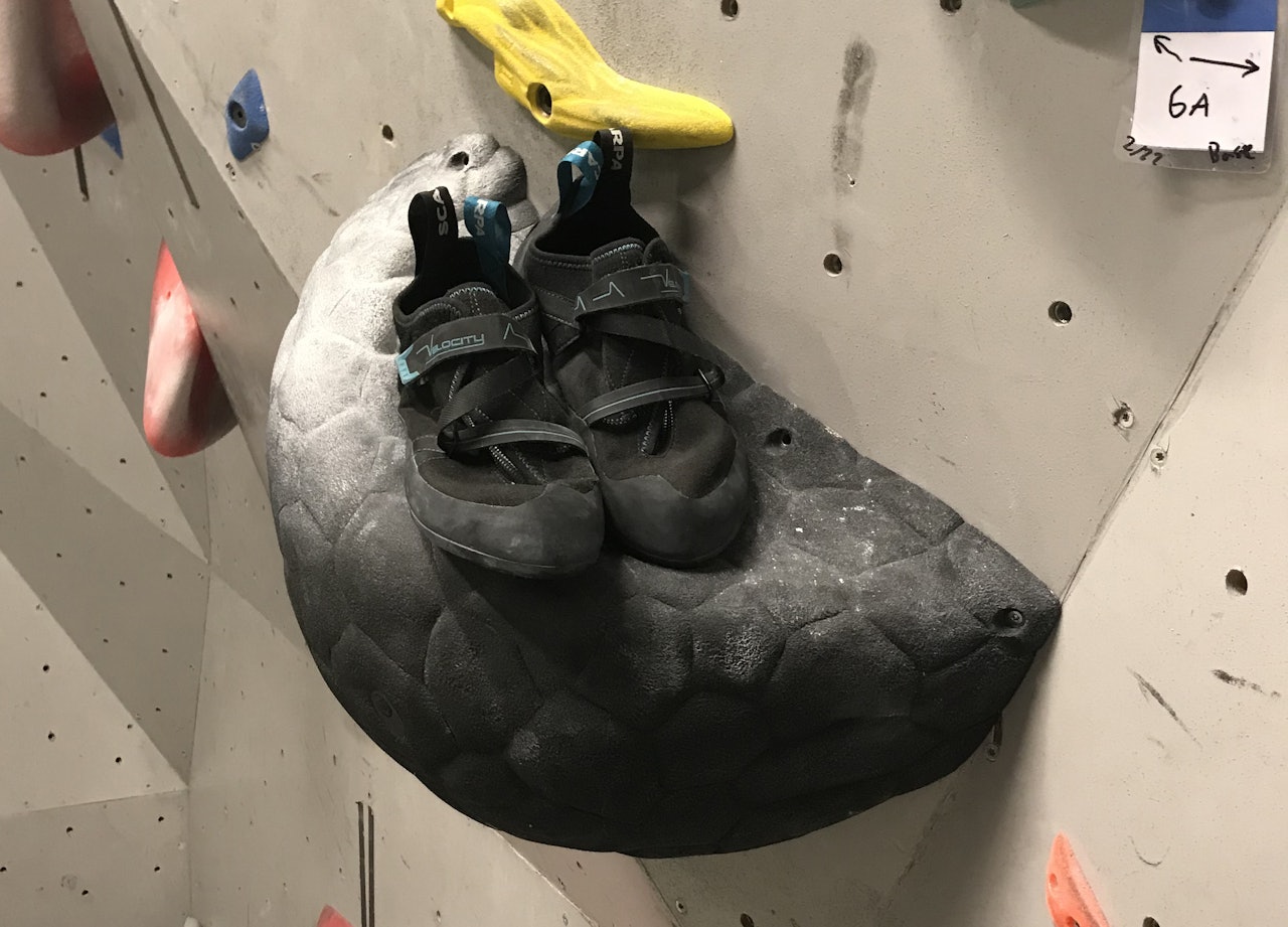 Scarpa Velocity klatresko innendørs til test