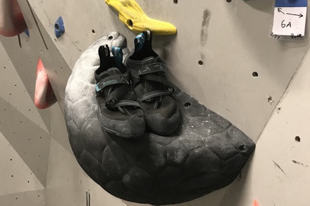 SCARPA VELOCITY: Avansert klatring på små fottak Scarpa Velocity klatresko innendørs til test