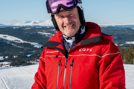 HÅVER INN: Stefan Sjöstrand er nok et populær mann blant toppene i Skistar i disse tider. Nylig leverte skigiganten et historisk halvresultat med økning på 106 prosent sammenliknet med foregående år. Foto: Skistar HÅVER INN: Stefan Sjöstrand er nok et populær mann blant toppene i Skistar i disse tider. Nylig leverte skigiganten et historisk halvresultat med økning på 106 prosent sammenliknet med foregående år. Foto: Skistar