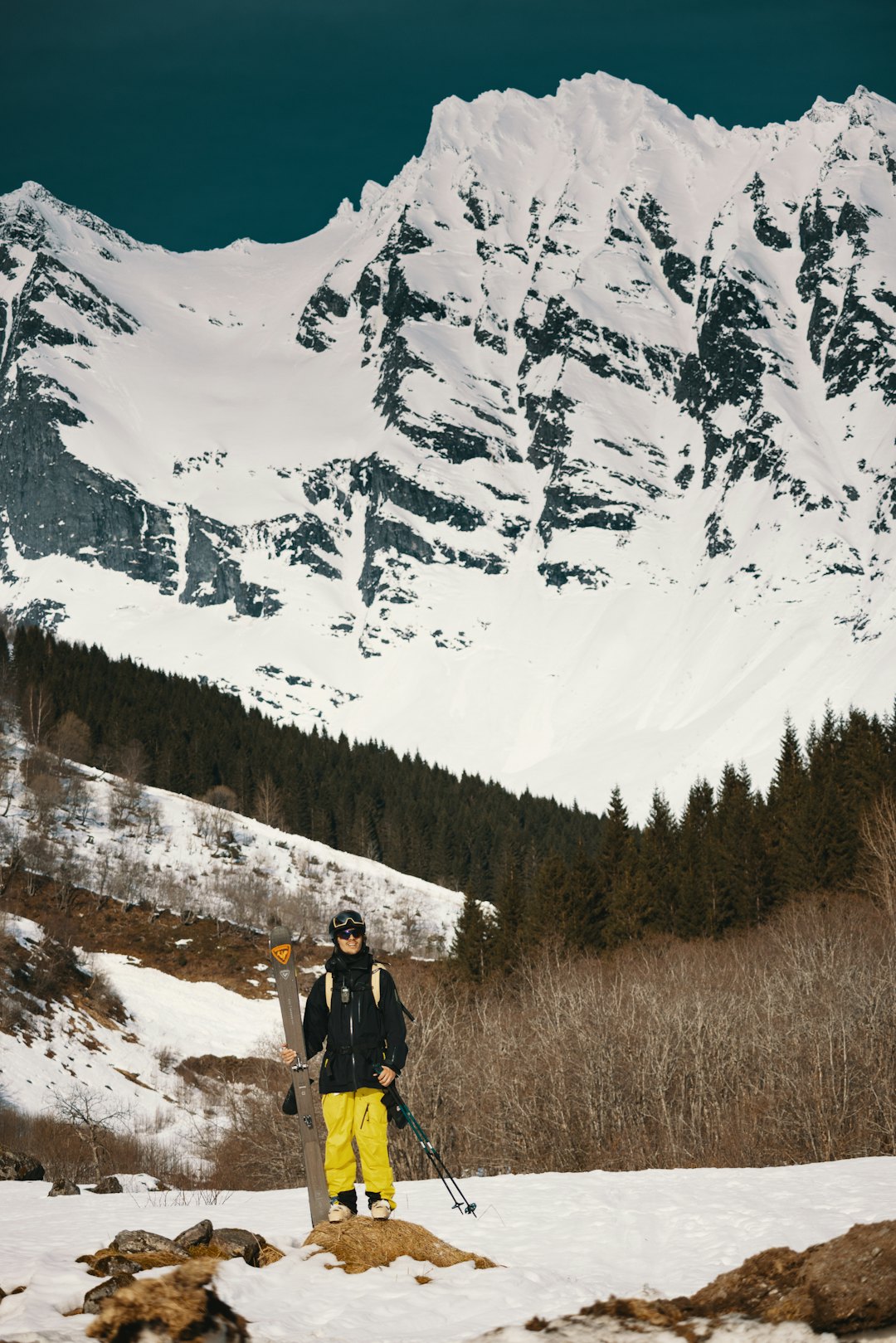 Jacob Wester i bunn av Urkedalstinden på Sunnmøre. Foto: Sofia Sjøström